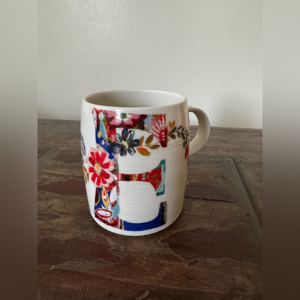 Anthropologie Starla Halfmann floral monogram letter E coffee mug